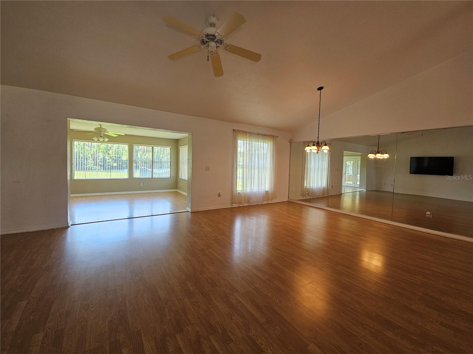 Image 9 of 22 For 6182 Knotty Pine Court