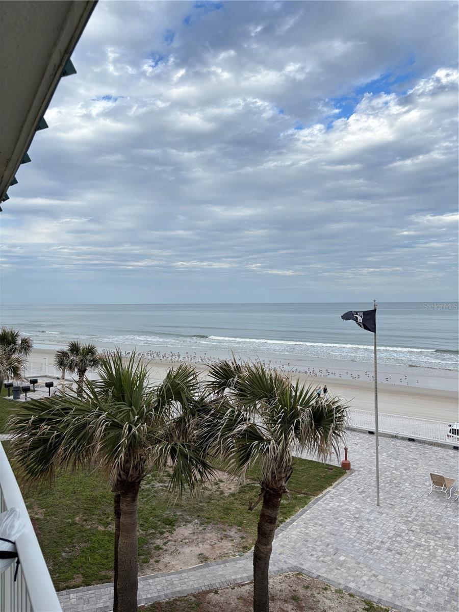 Image 8 of 28 For 935 Atlantic Avenue 364