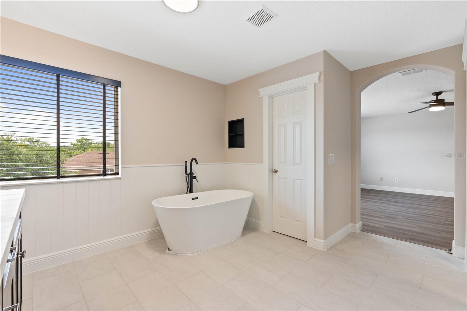 Image 22 of 38 For 3333 Atmore Terrace