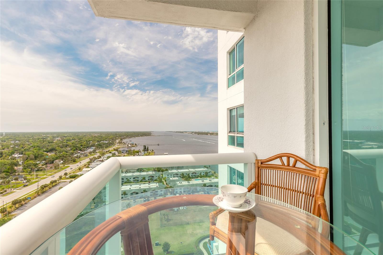 Image 12 of 56 For 241 Riverside Drive 2110