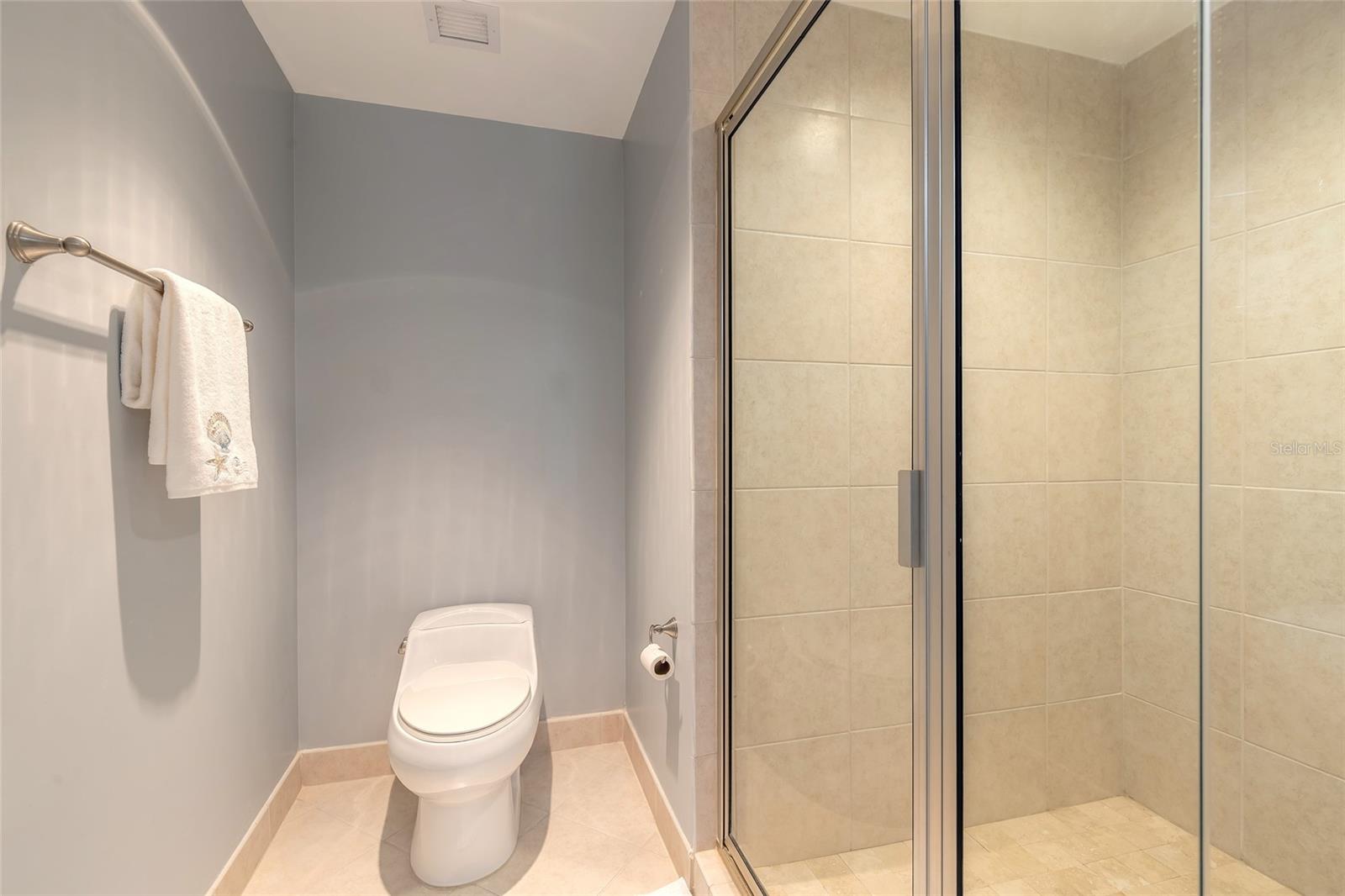 Image 6 of 56 For 241 Riverside Drive 2110