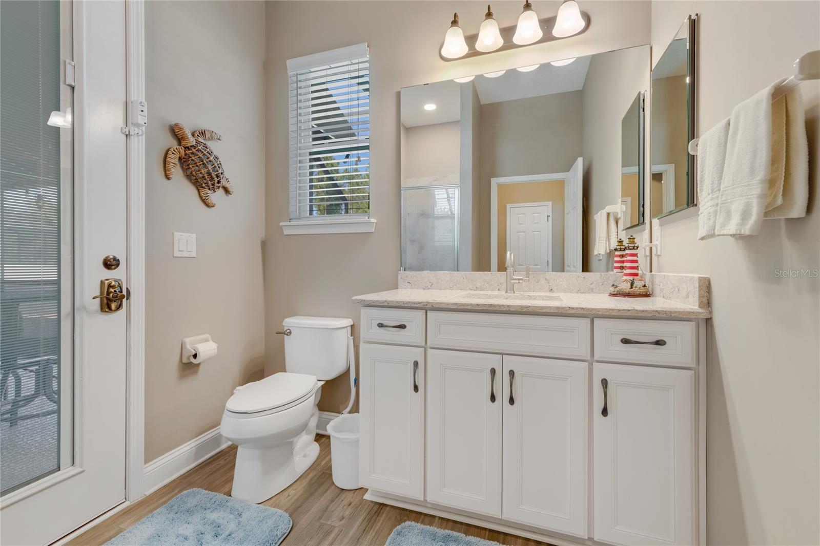 Image 18 of 43 For 214 Ashford Lakes Circle