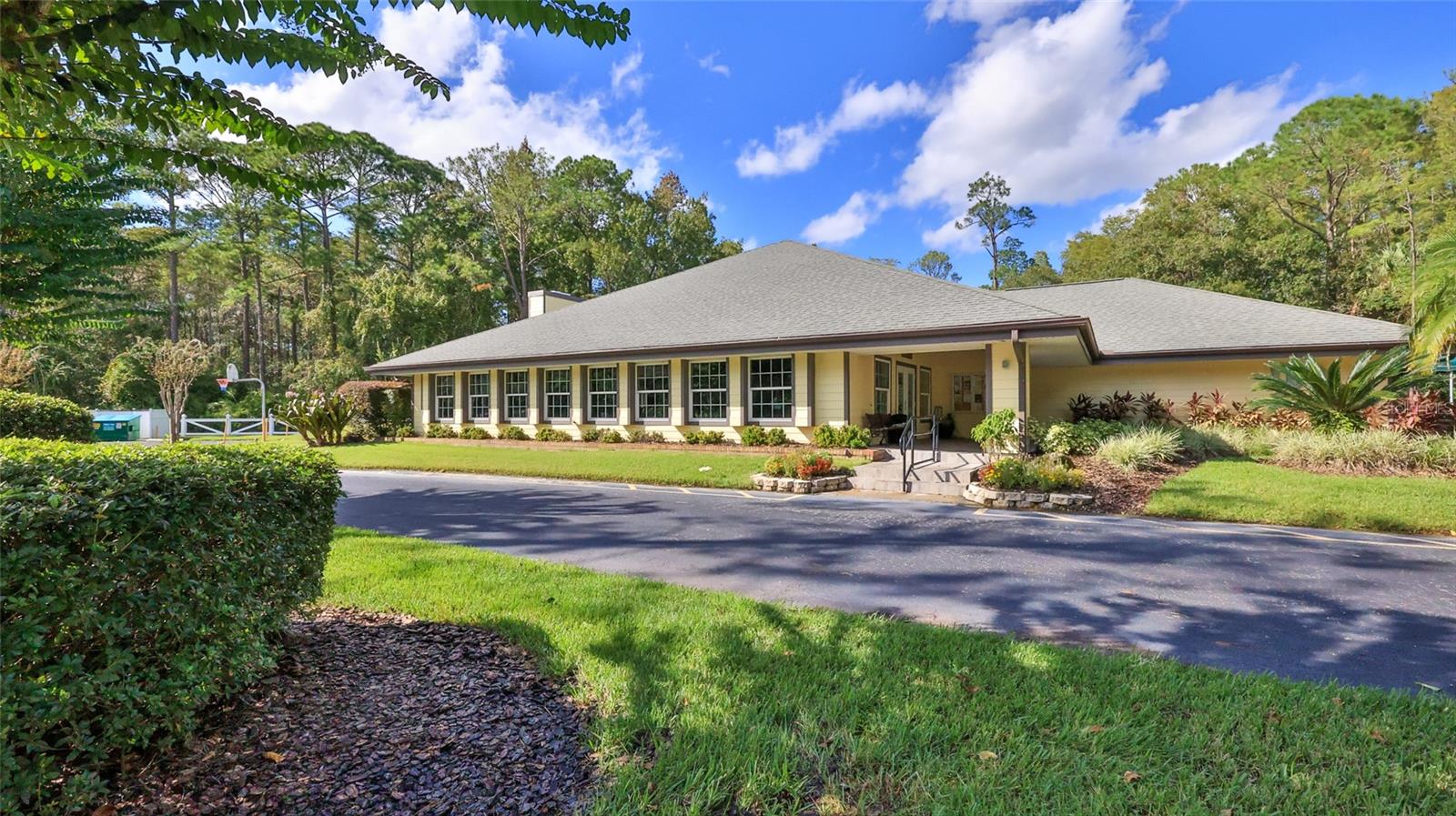 Image 34 of 43 For 214 Ashford Lakes Circle