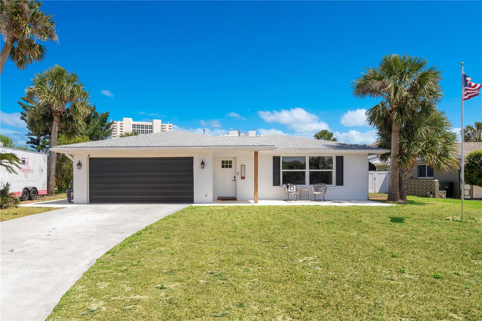 Image 32 of 45 For 2565 Peninsula Drive