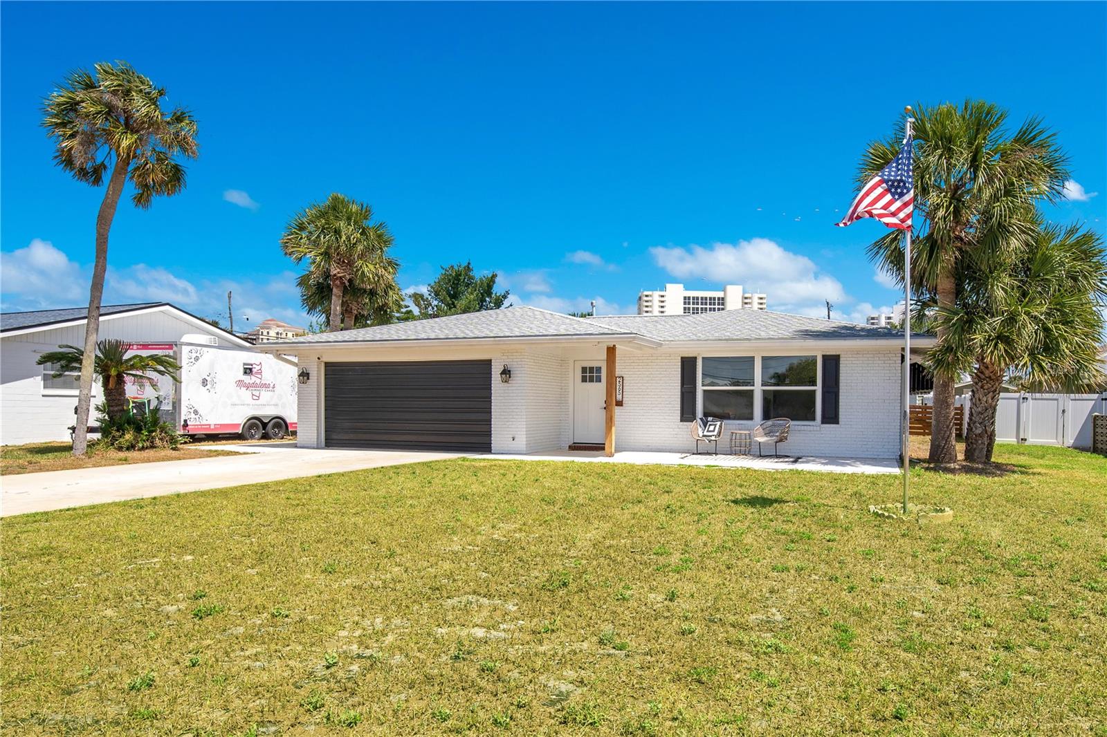 Image 33 of 45 For 2565 Peninsula Drive
