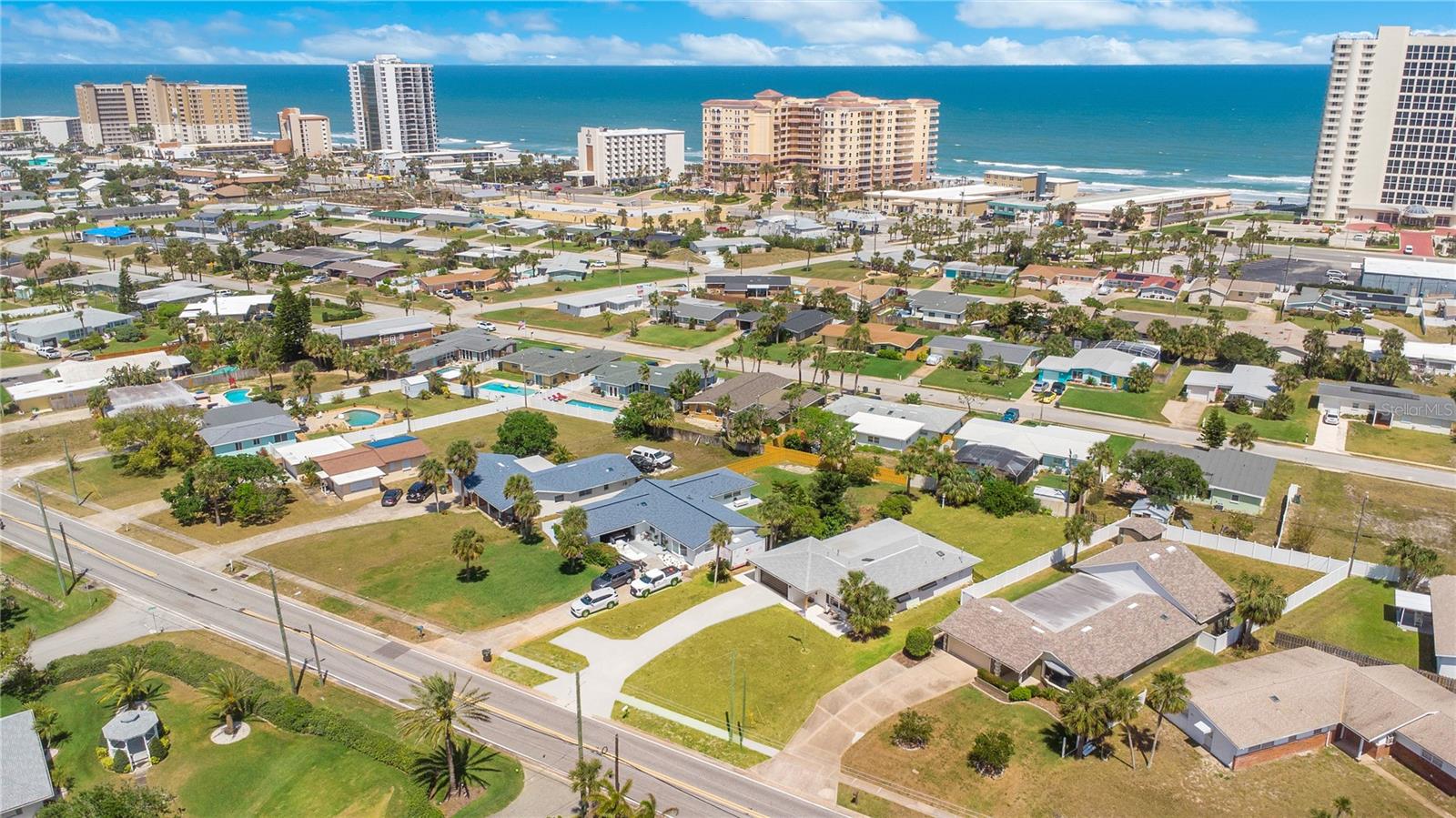 Image 41 of 45 For 2565 Peninsula Drive