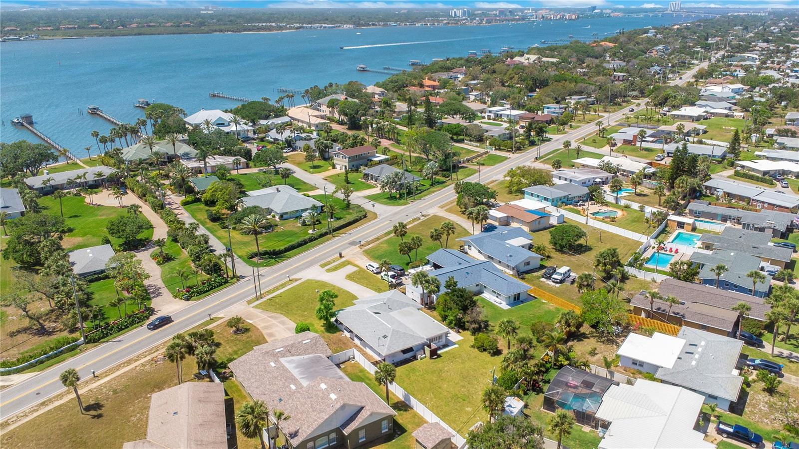 Image 42 of 45 For 2565 Peninsula Drive