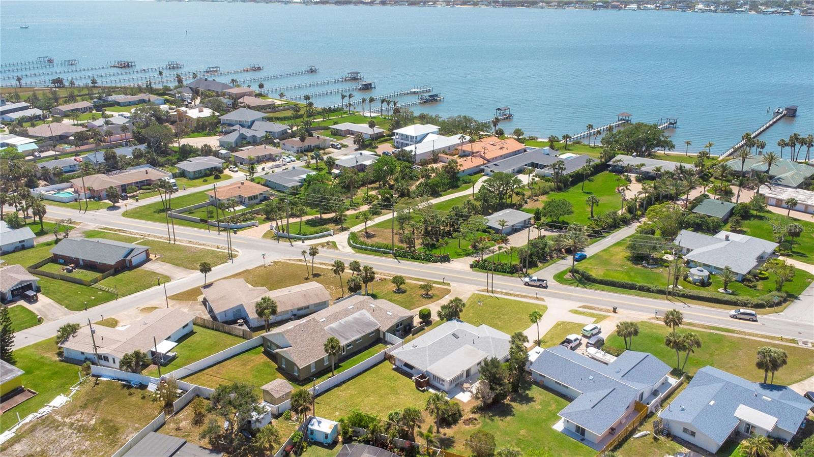 Image 43 of 45 For 2565 Peninsula Drive