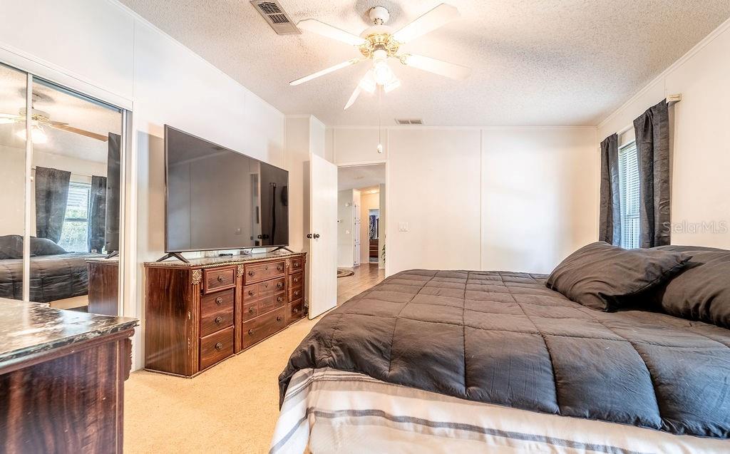 Image 15 of 25 For 44 Florence Boulevard