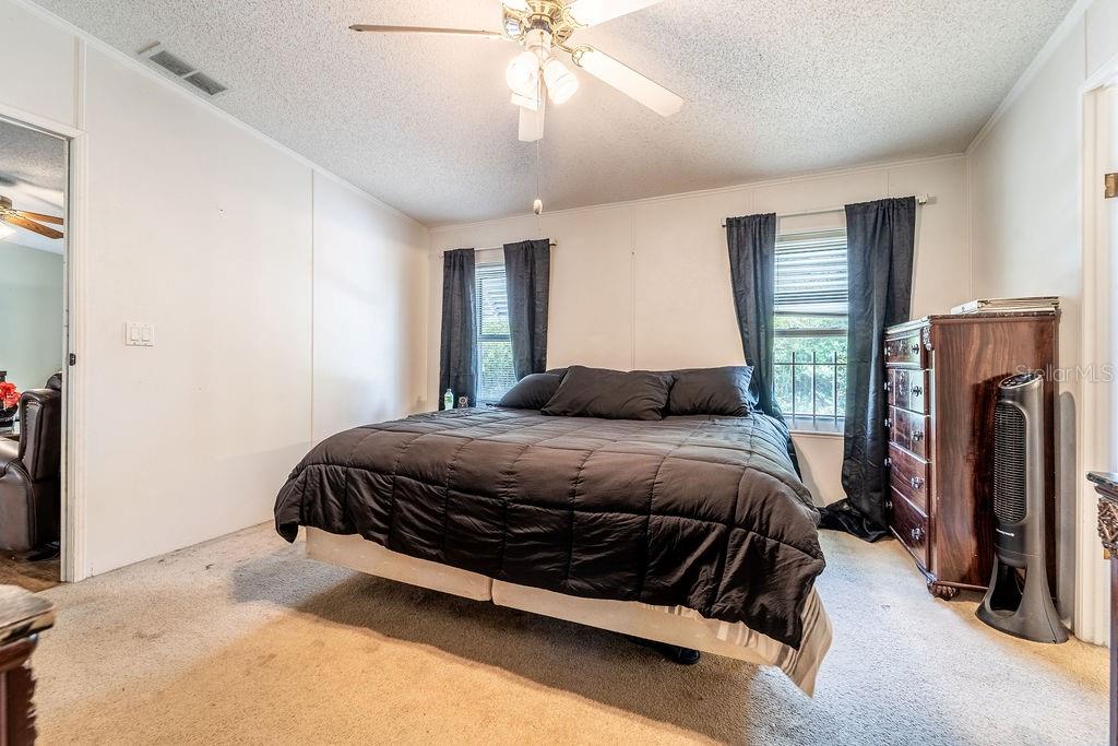 Image 16 of 25 For 44 Florence Boulevard