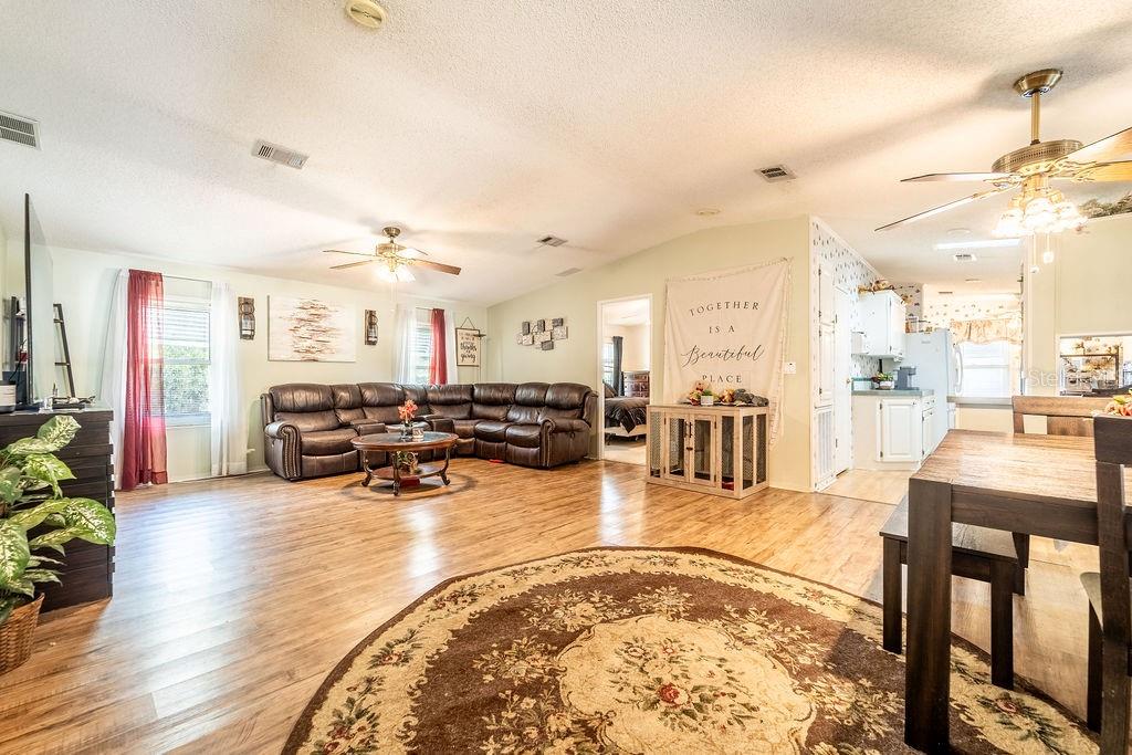 Image 9 of 25 For 44 Florence Boulevard