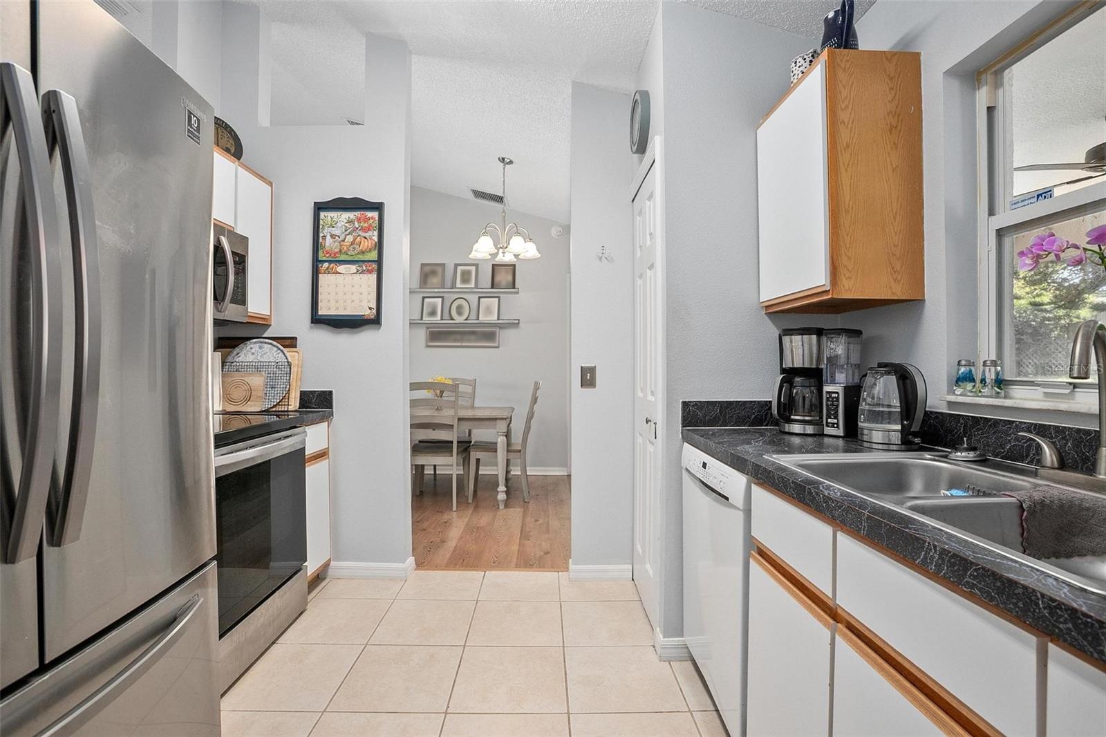 Image 13 of 42 For 227 Heronwood Circle