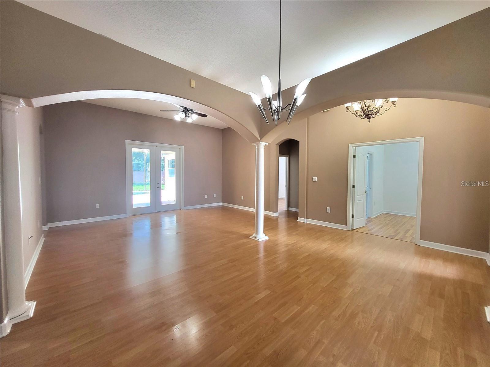 Image 13 of 26 For 1072 Ceasars Court