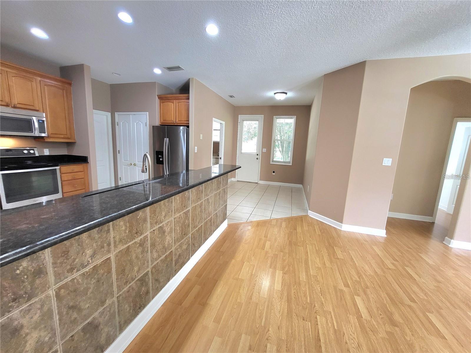 Image 3 of 26 For 1072 Ceasars Court