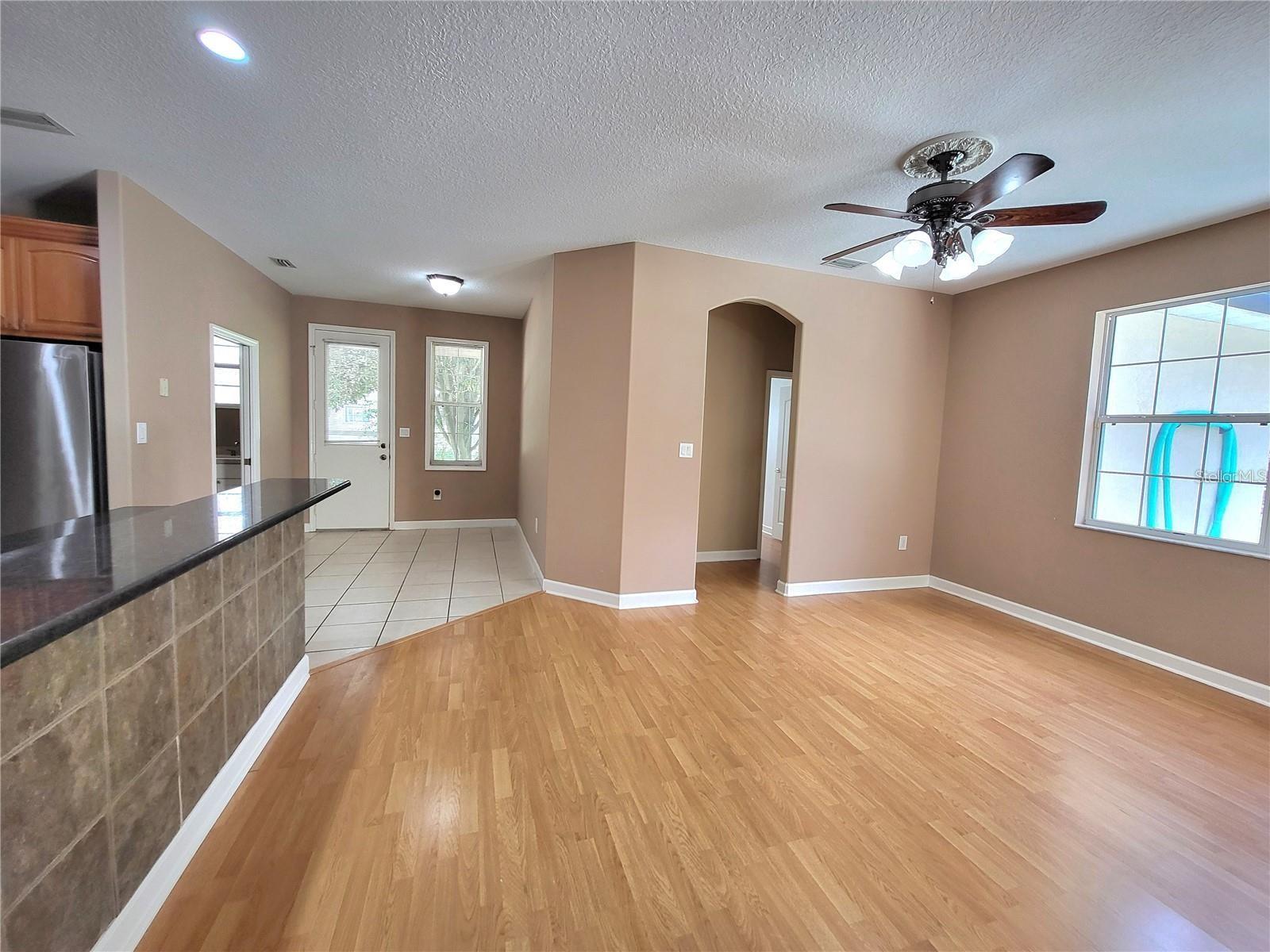 Image 4 of 26 For 1072 Ceasars Court