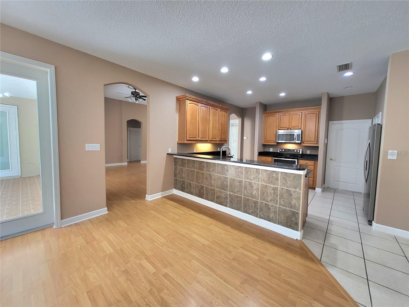Image 5 of 26 For 1072 Ceasars Court