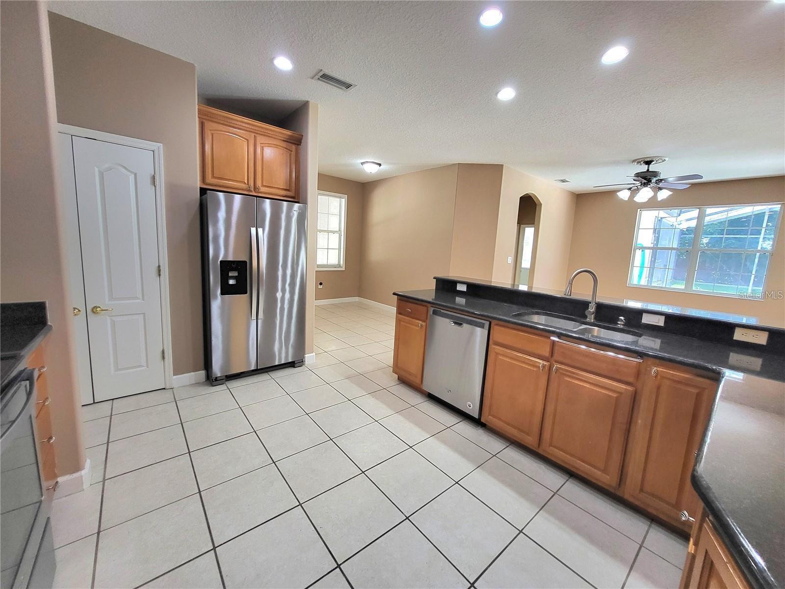 Image 9 of 26 For 1072 Ceasars Court