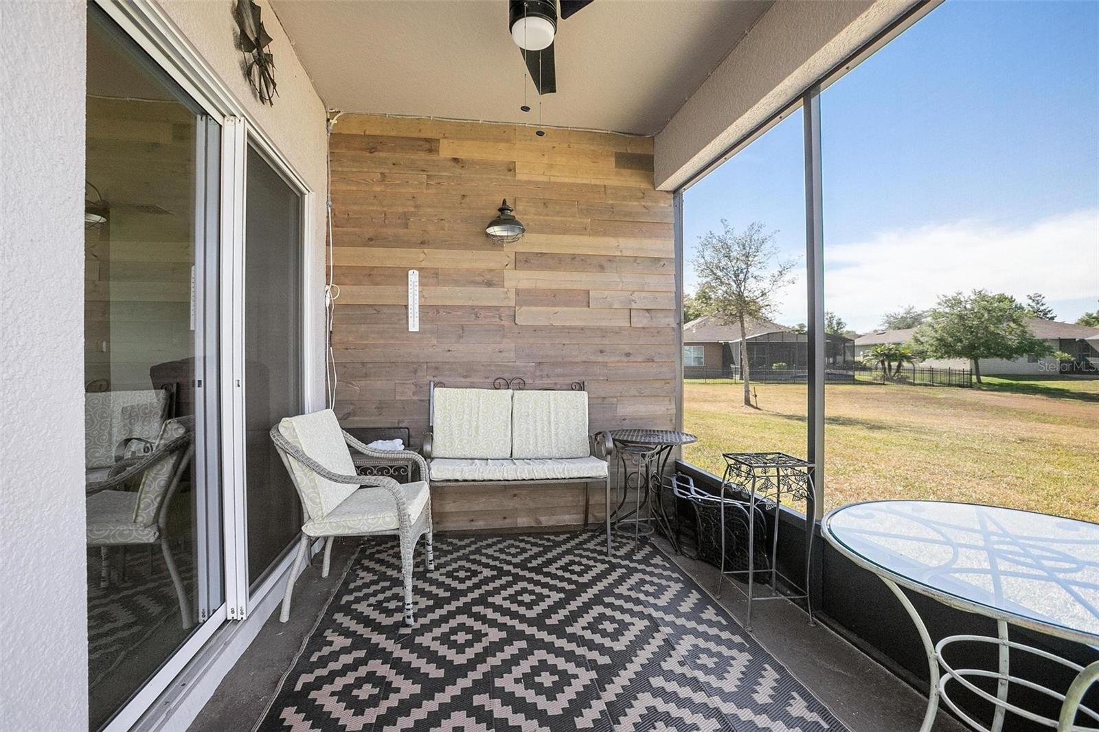 Image 22 of 28 For 811 Grand Park Court