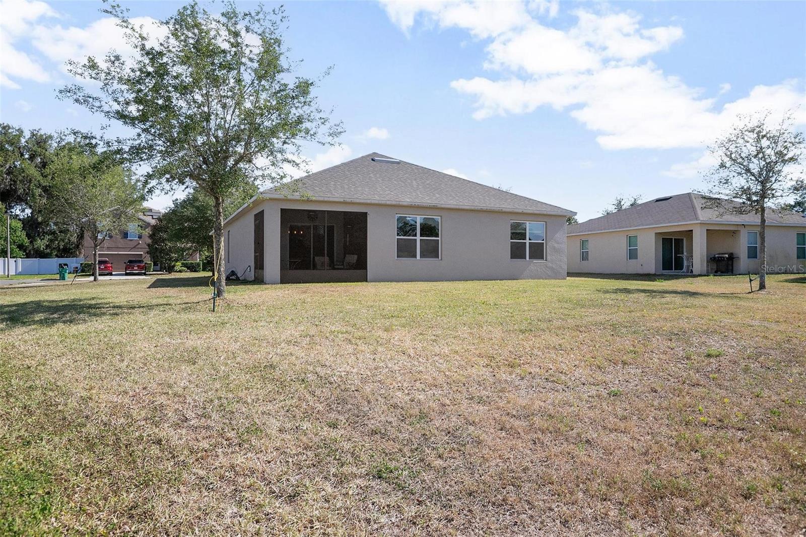 Image 26 of 28 For 811 Grand Park Court