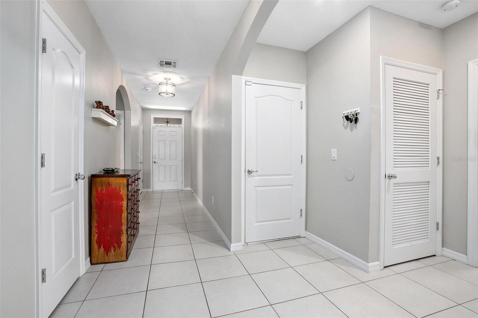 Image 3 of 28 For 811 Grand Park Court