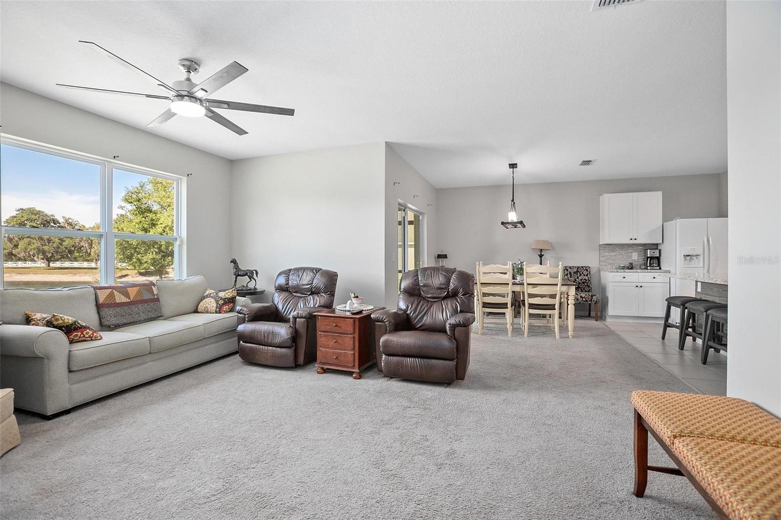 Image 9 of 28 For 811 Grand Park Court