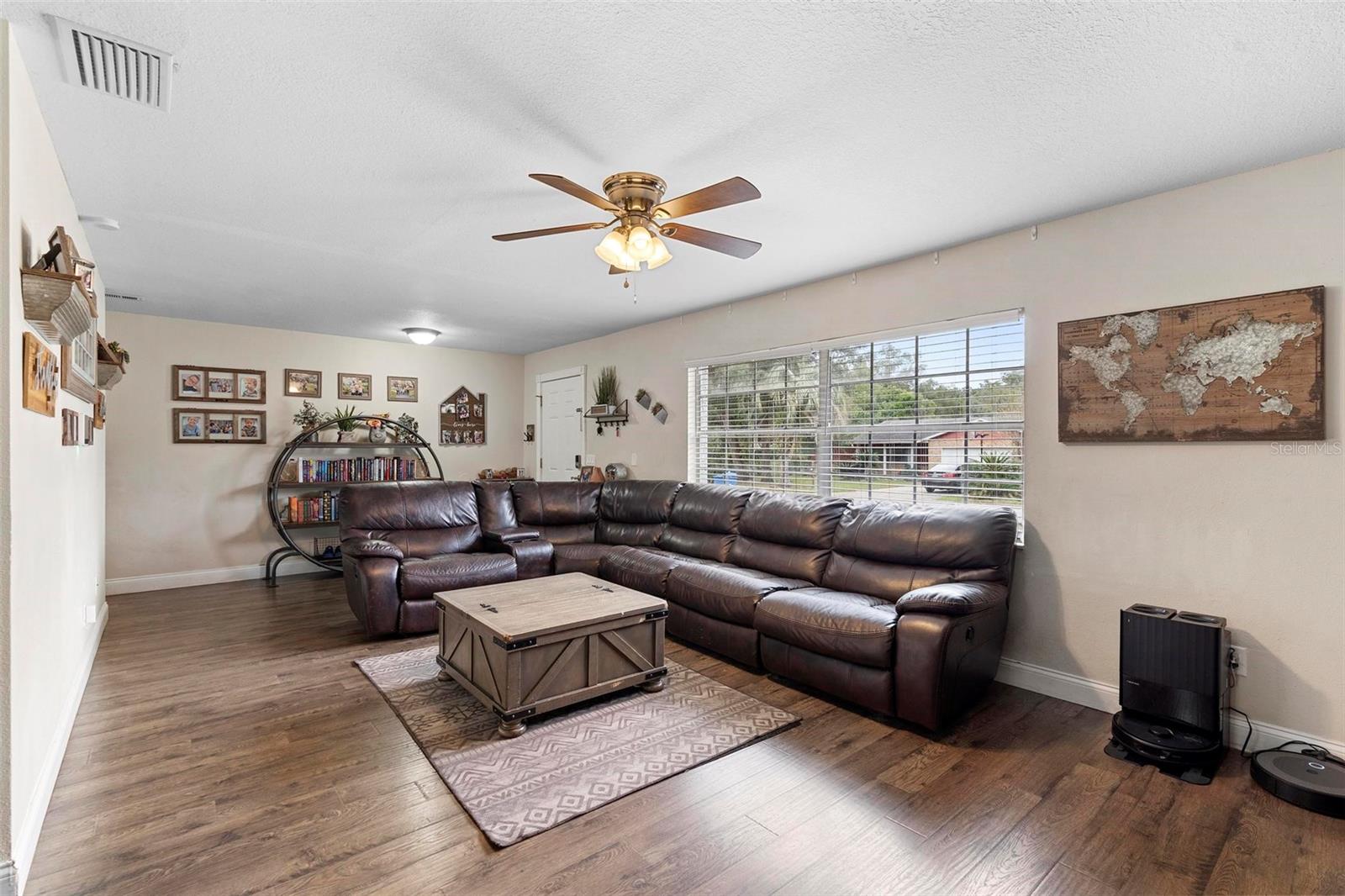 Image 3 of 30 For 732 Mockingbird Lane