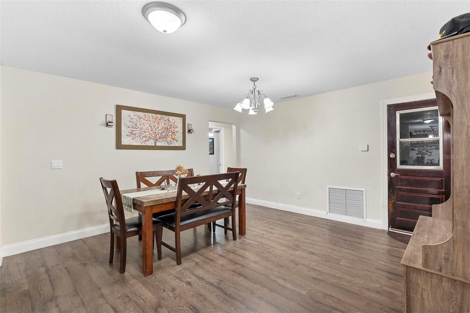 Image 5 of 30 For 732 Mockingbird Lane