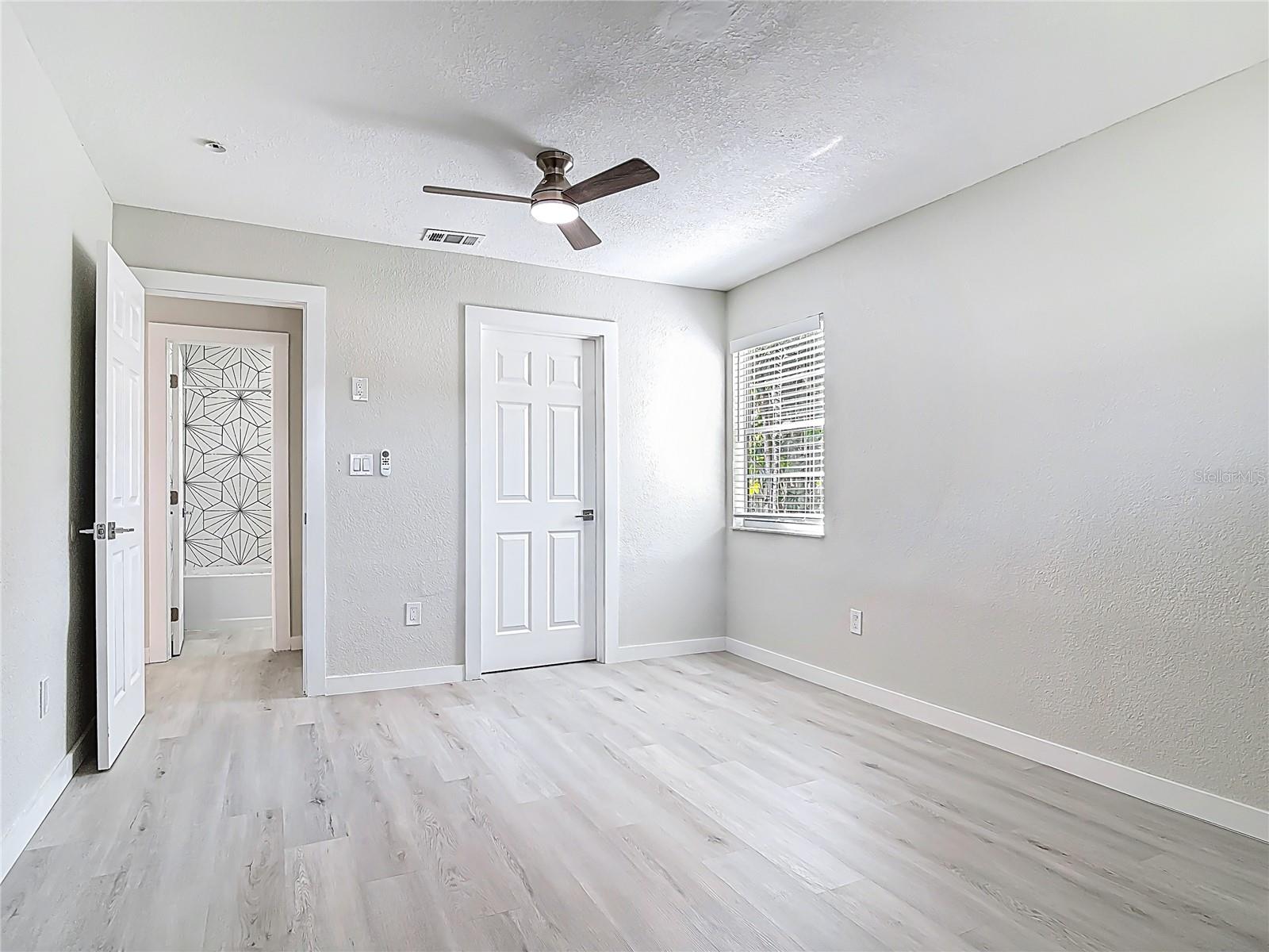 Image 22 of 48 For 5400 Turton Lane