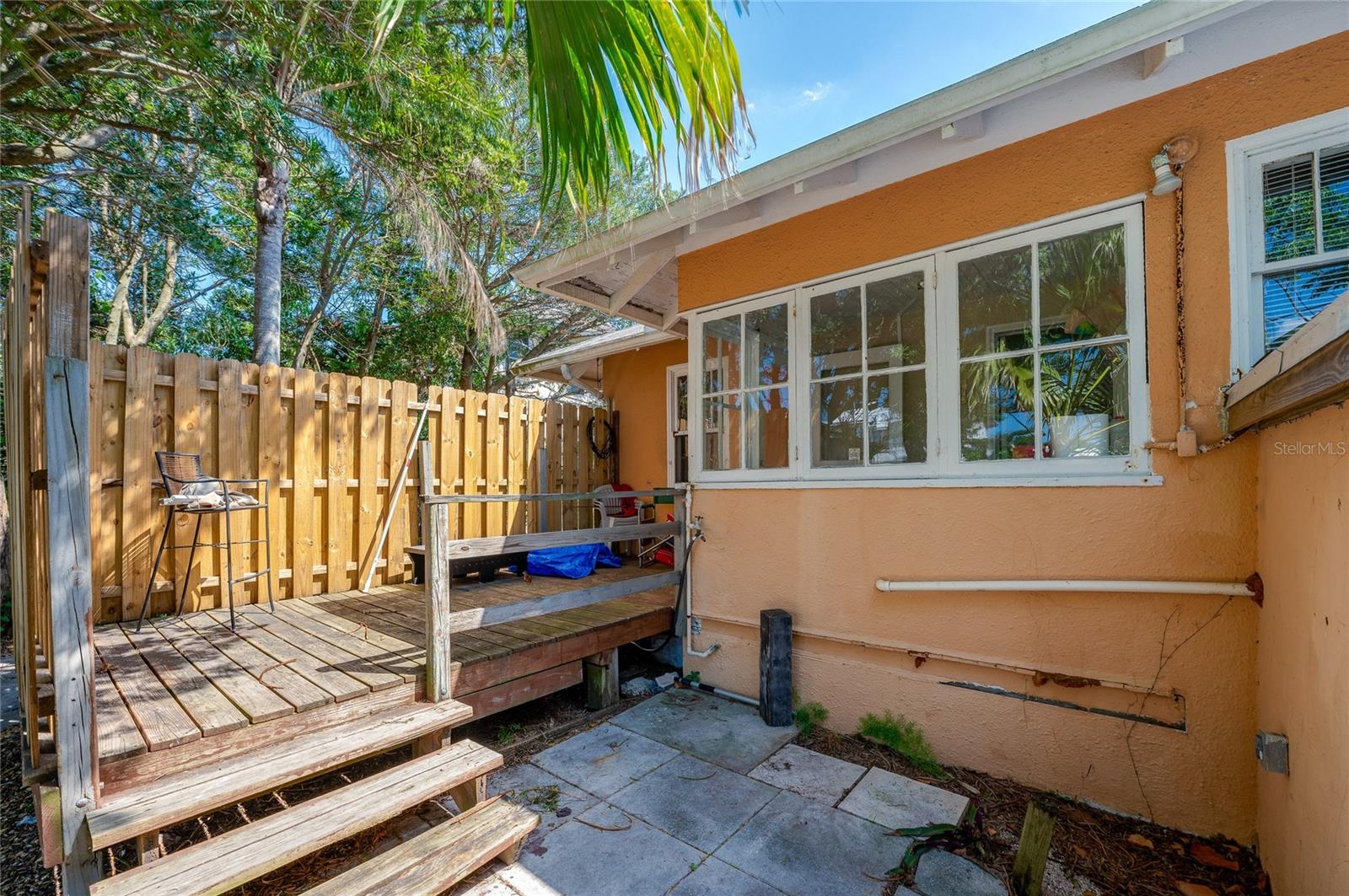 Image 16 of 36 For 605 Goodall Avenue