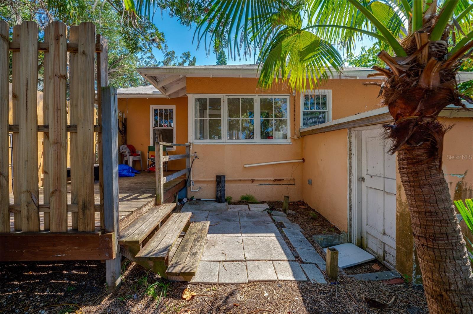 Image 17 of 36 For 605 Goodall Avenue