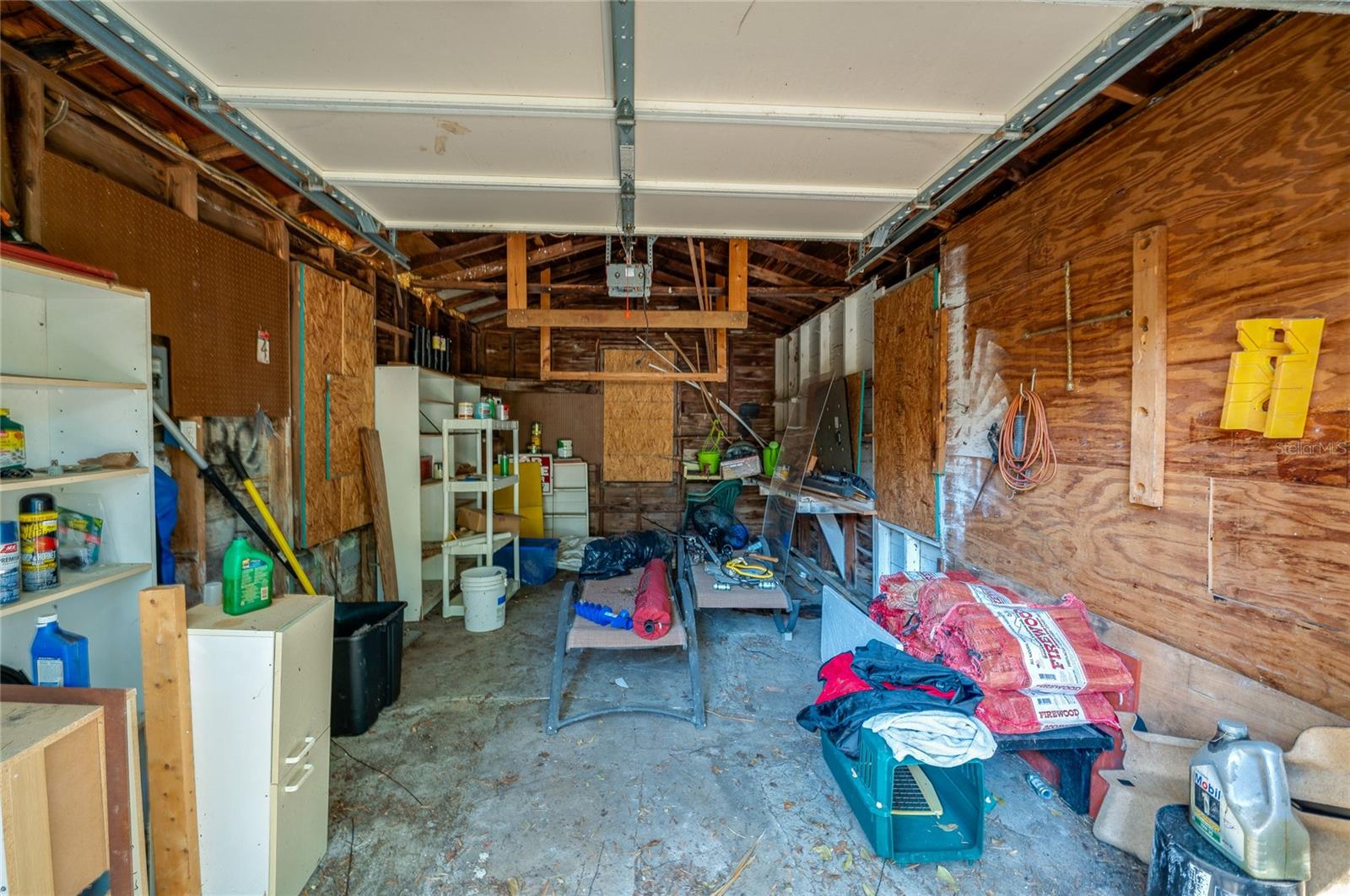 Image 24 of 36 For 605 Goodall Avenue