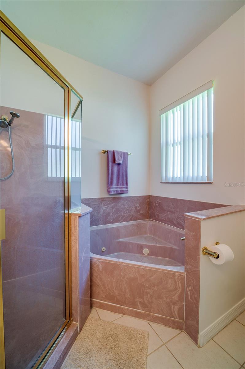 Image 20 of 41 For 823 Wooddusk Drive