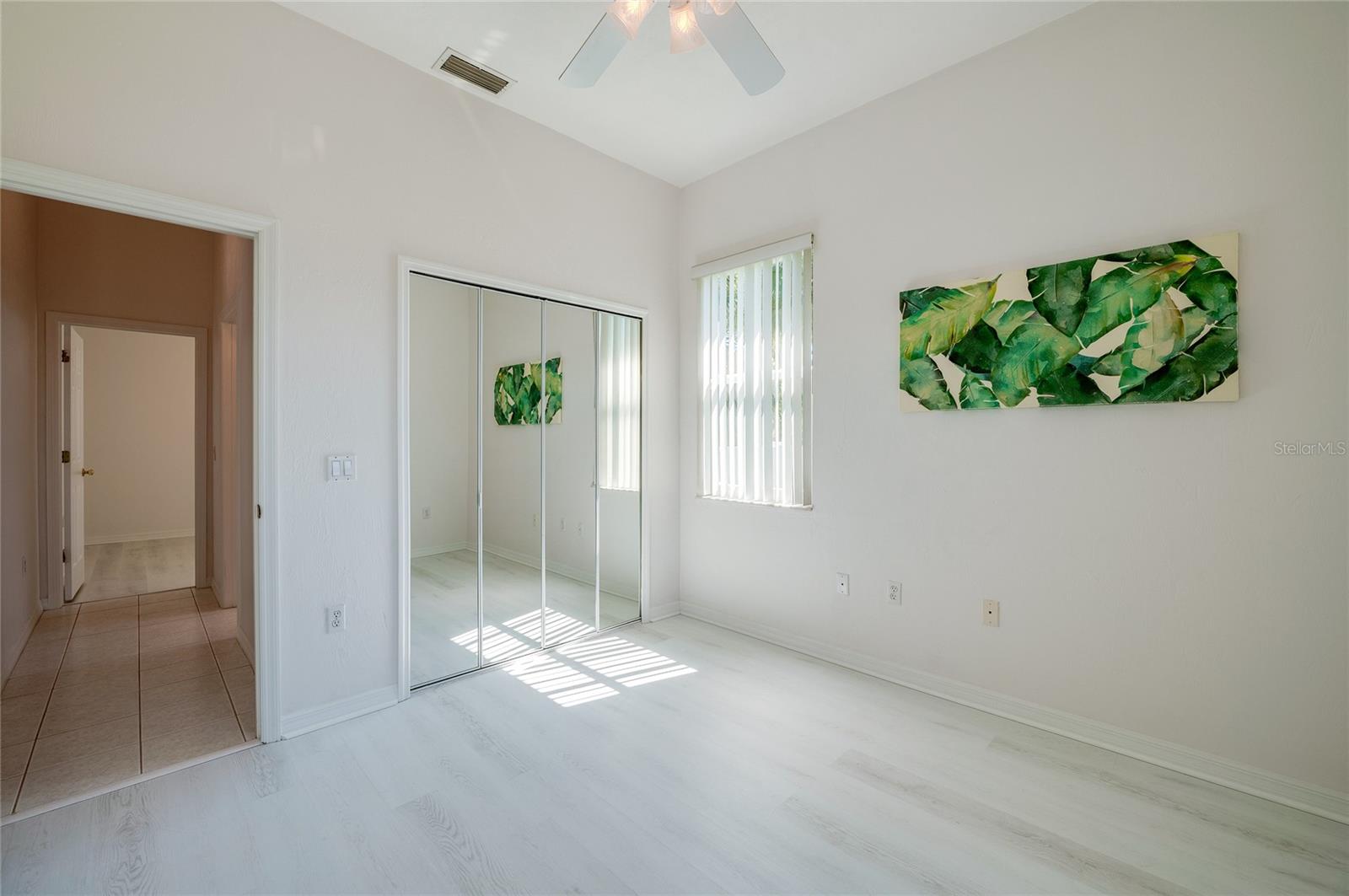 Image 23 of 41 For 823 Wooddusk Drive