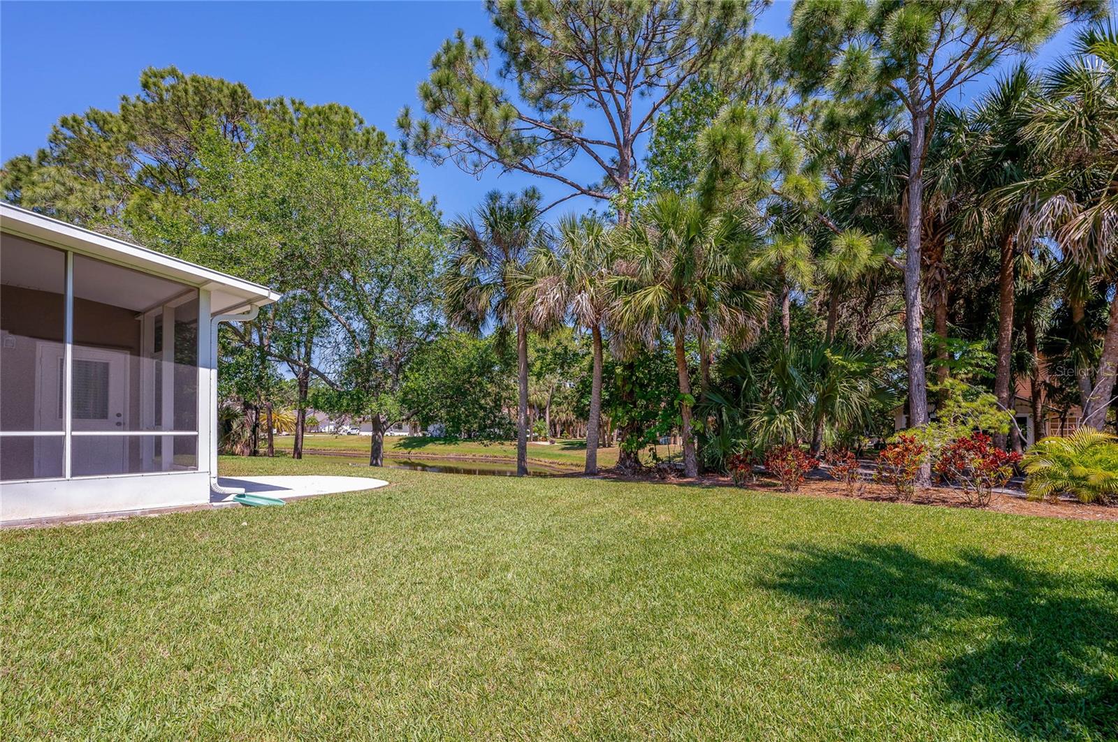 Image 32 of 41 For 823 Wooddusk Drive
