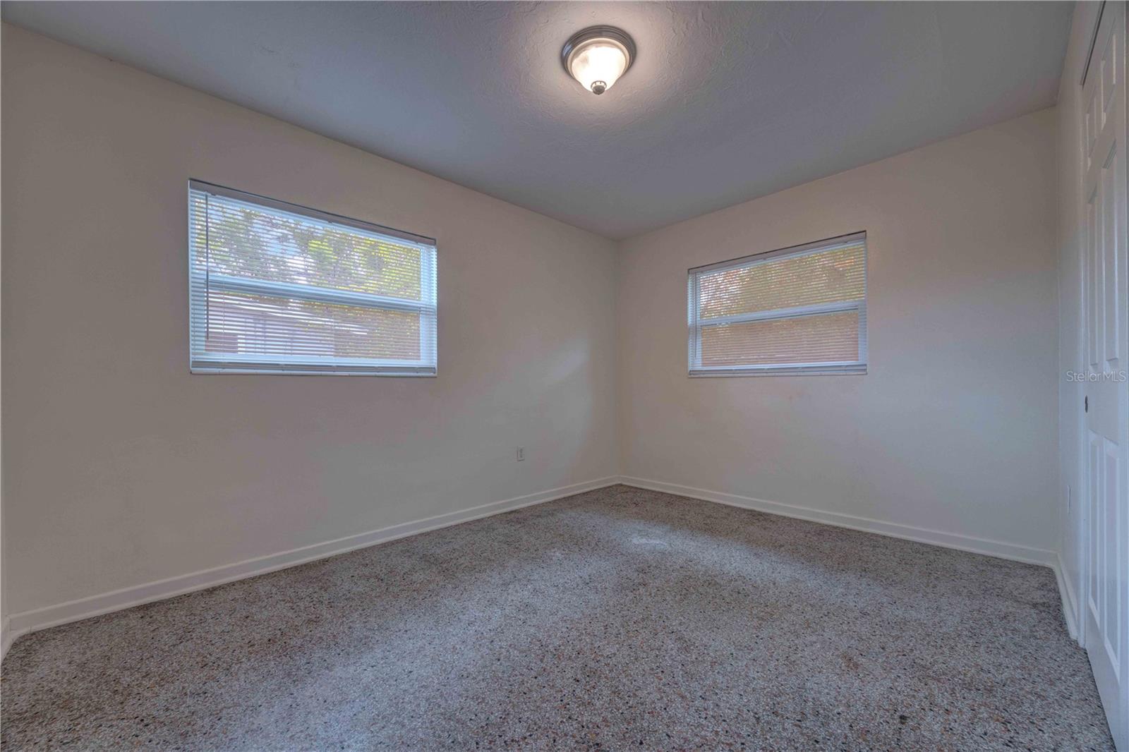 Image 19 of 34 For 508 Hogle Avenue