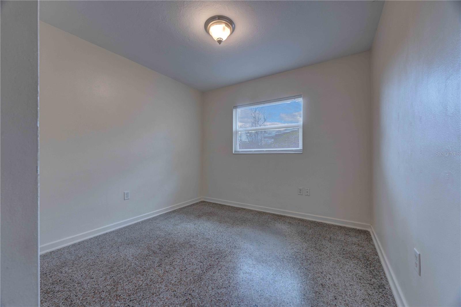 Image 21 of 34 For 508 Hogle Avenue