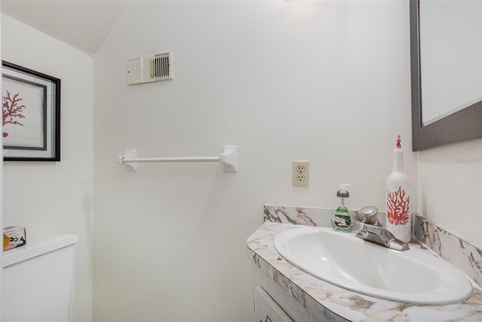 Image 10 of 17 For 3680 Barna Avenue 213