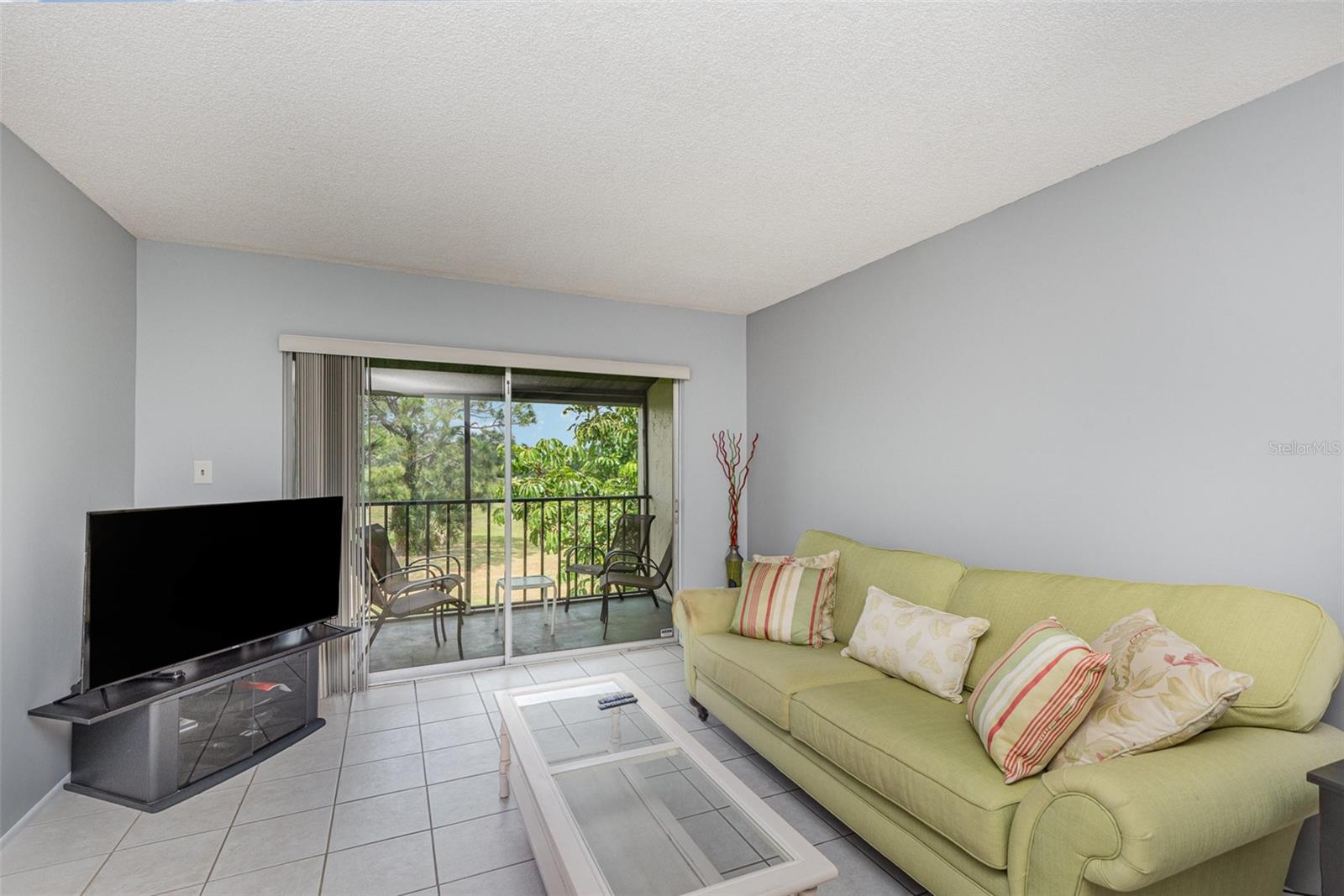 Image 3 of 17 For 3680 Barna Avenue 213
