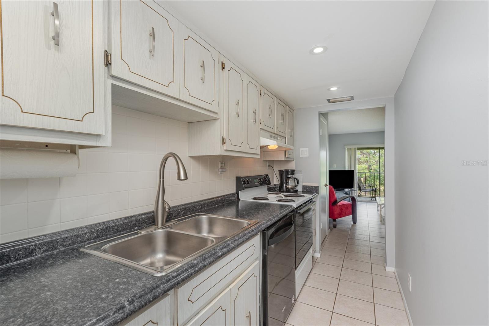 Image 7 of 17 For 3680 Barna Avenue 213