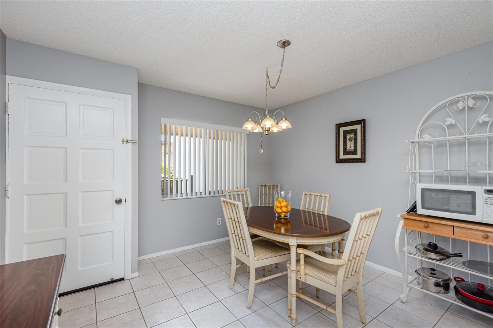 Image 9 of 17 For 3680 Barna Avenue 213