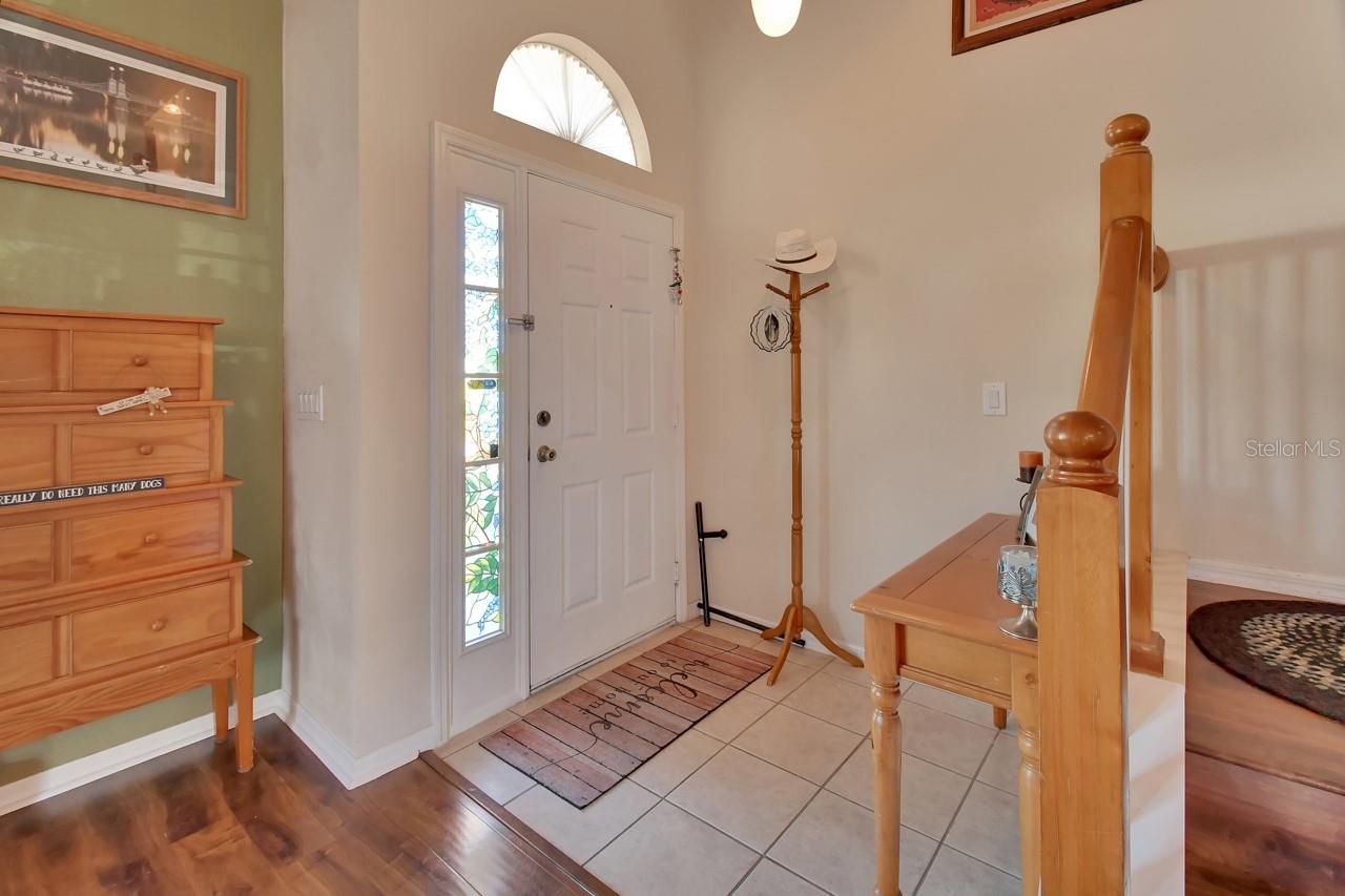 Image 8 of 42 For 261 Clydesdale Circle