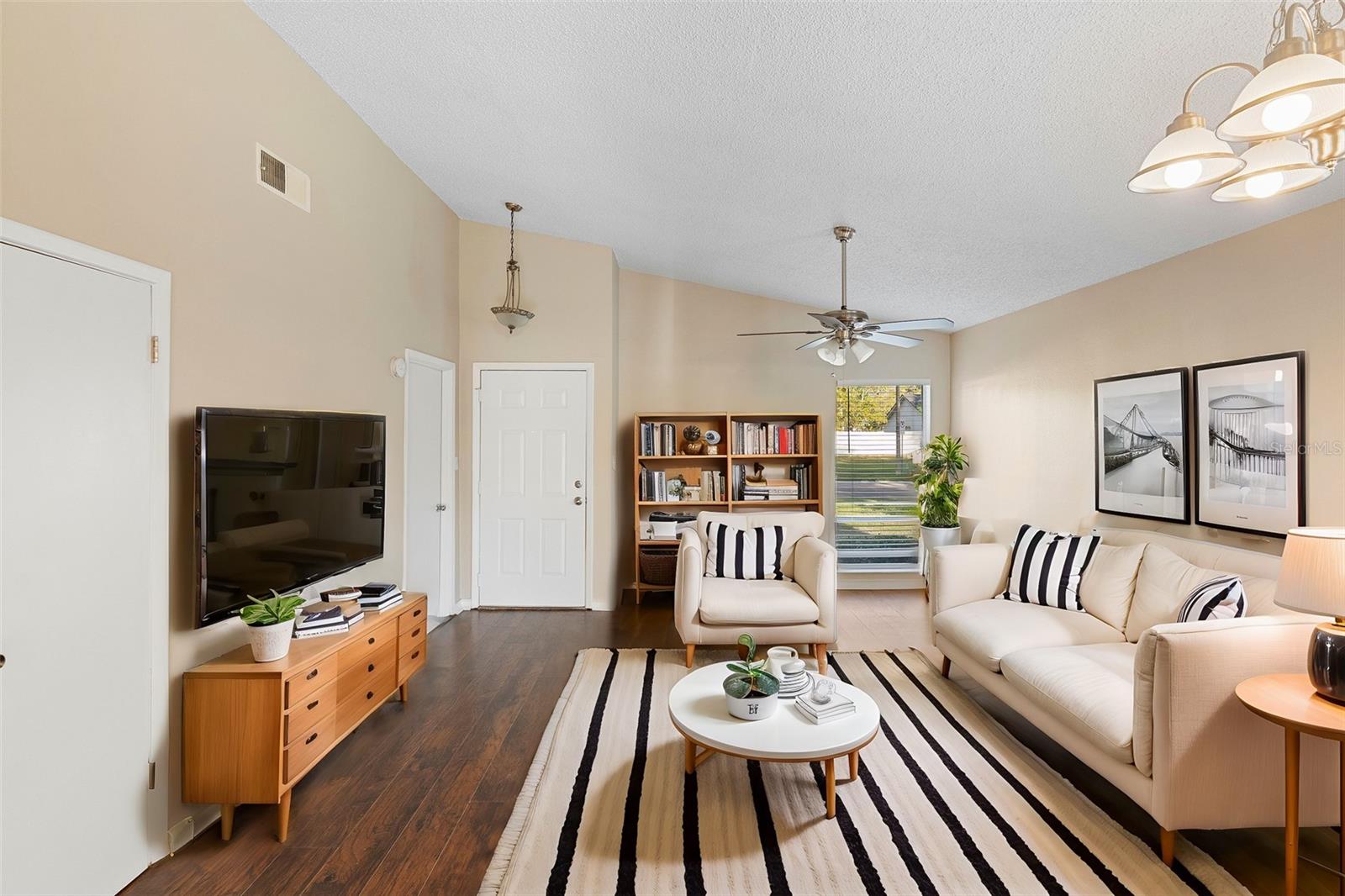 Image 3 of 44 For 1222 Madelena Avenue