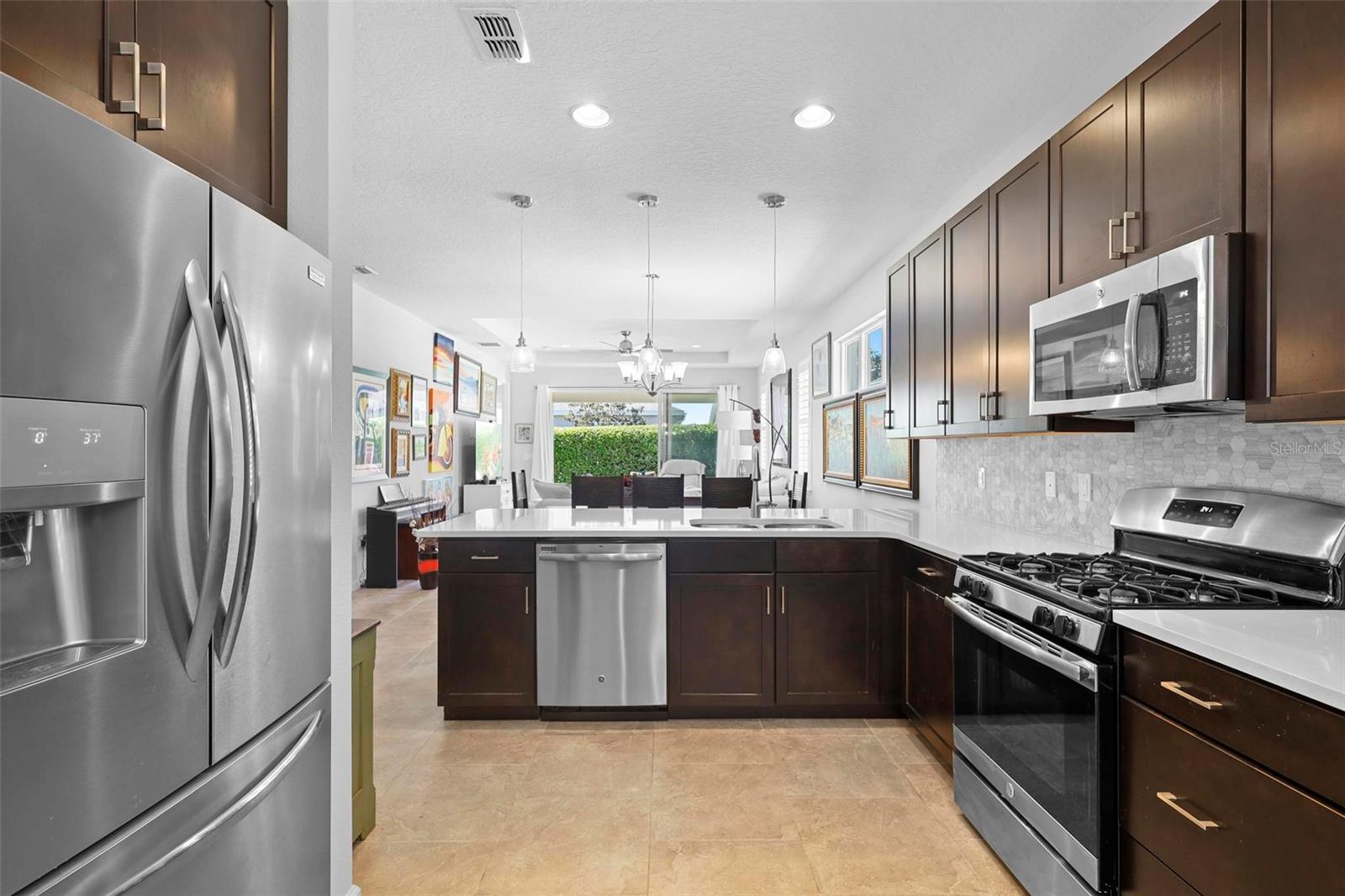 Image 5 of 41 For 1374 Red Clover Lane