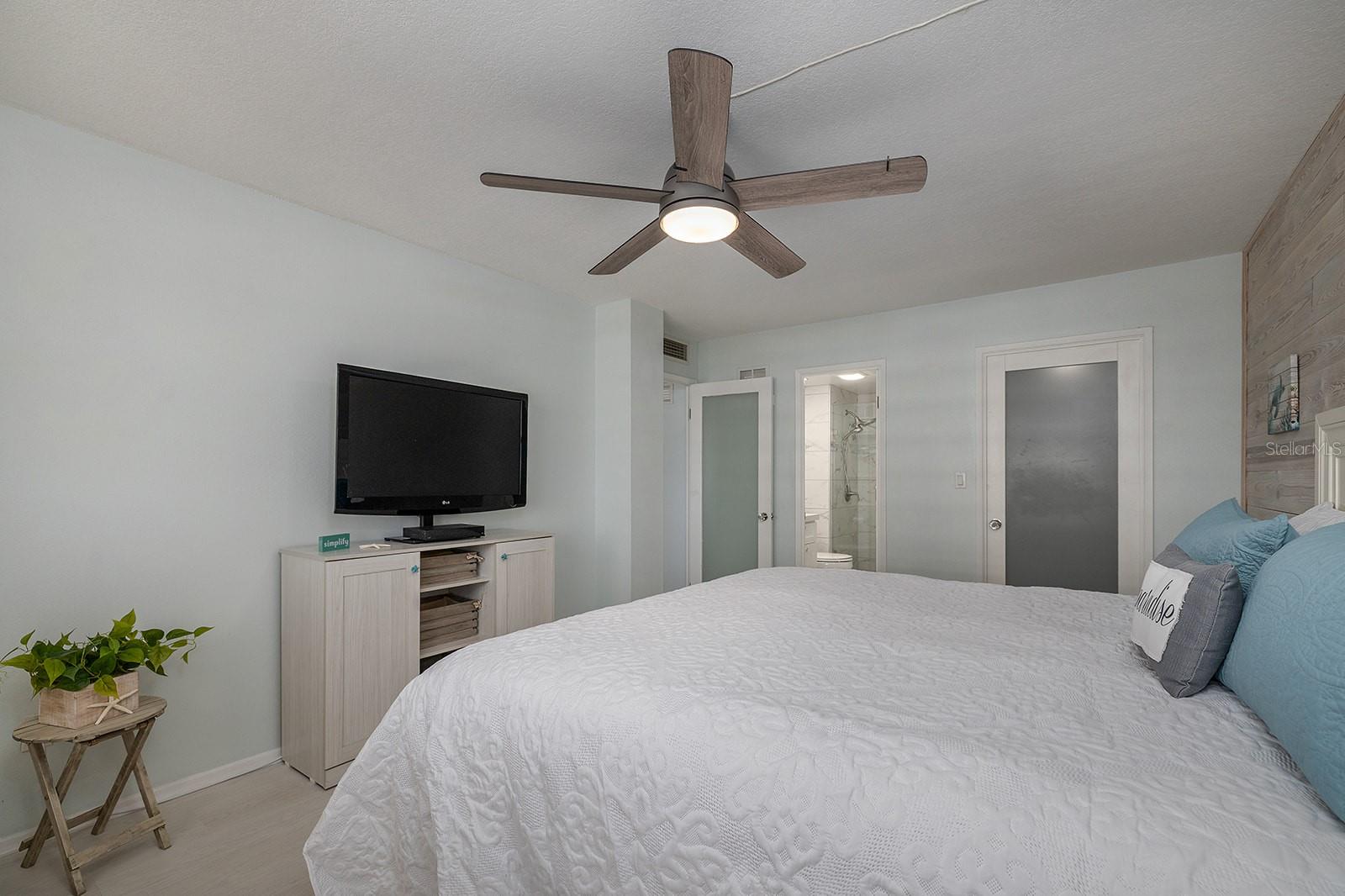 Image 15 of 26 For 2800 Atlantic Avenue 1715