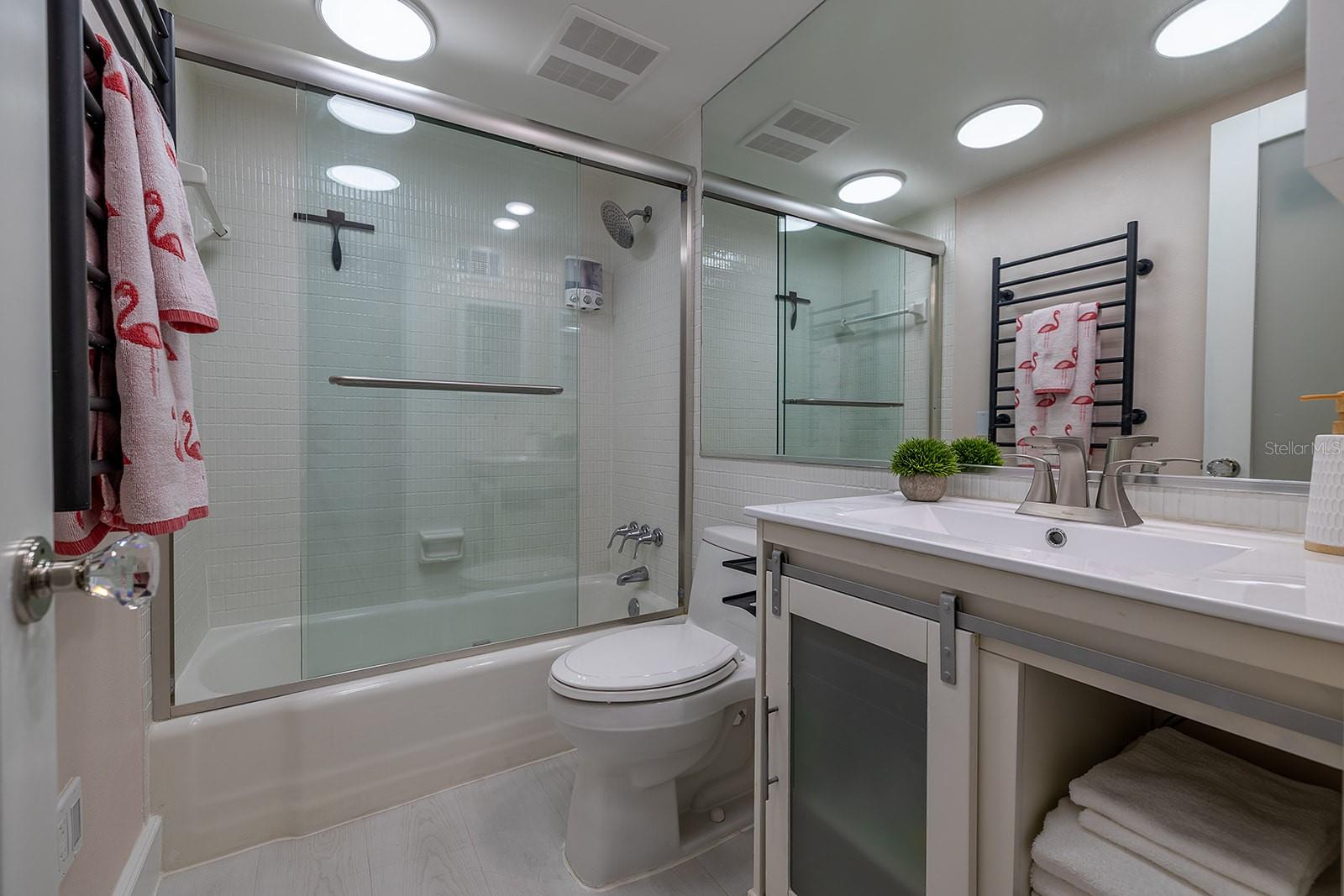 Image 20 of 26 For 2800 Atlantic Avenue 1715