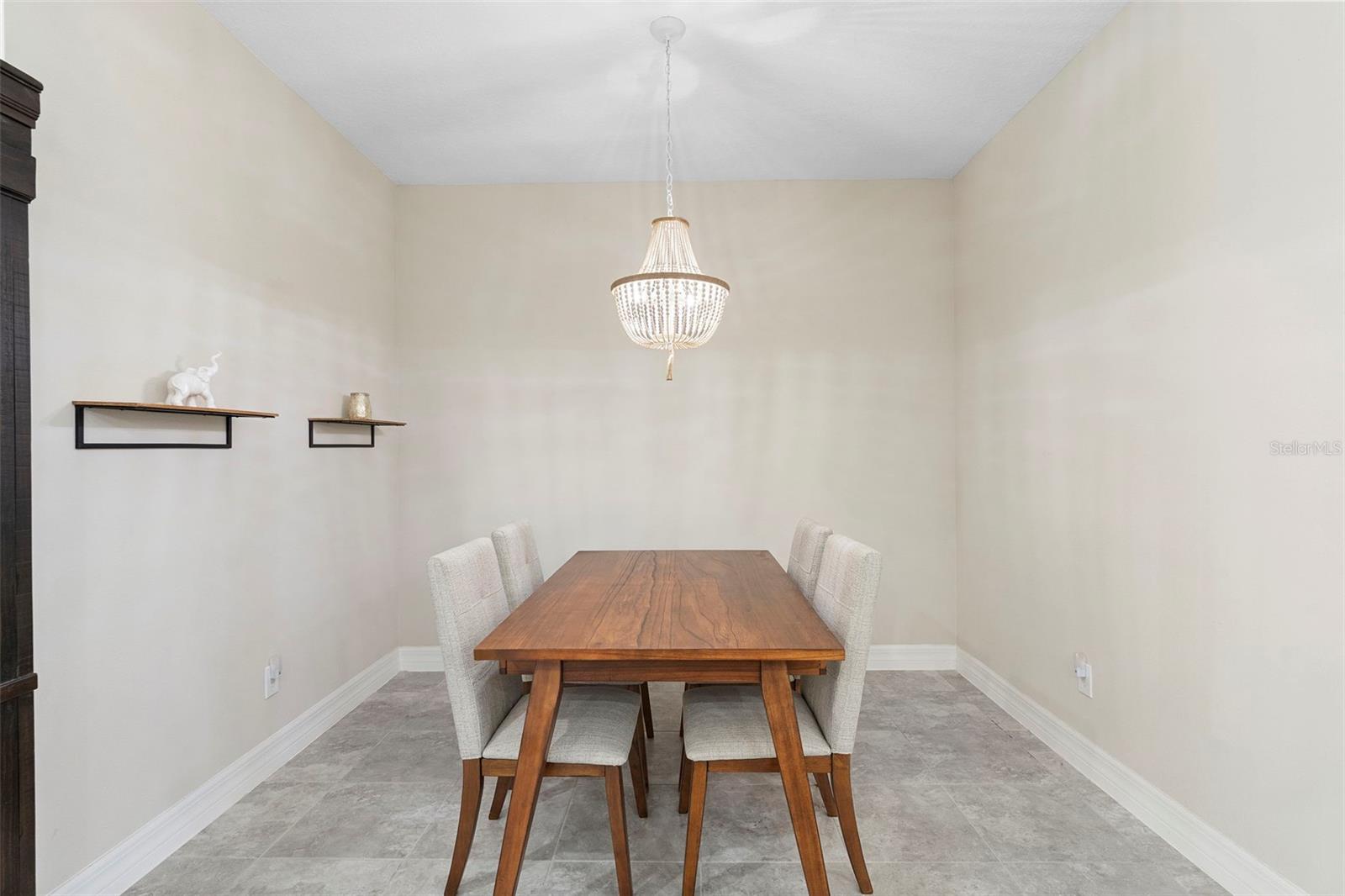 Image 16 of 46 For 2337 Oxmoor Drive
