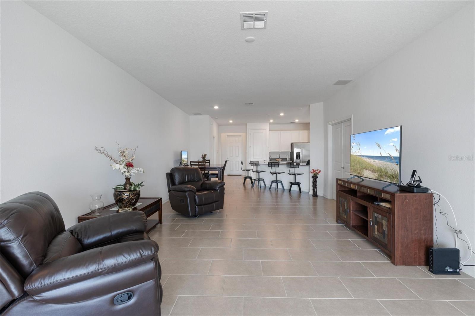 Image 10 of 44 For 34568 Shellback Street