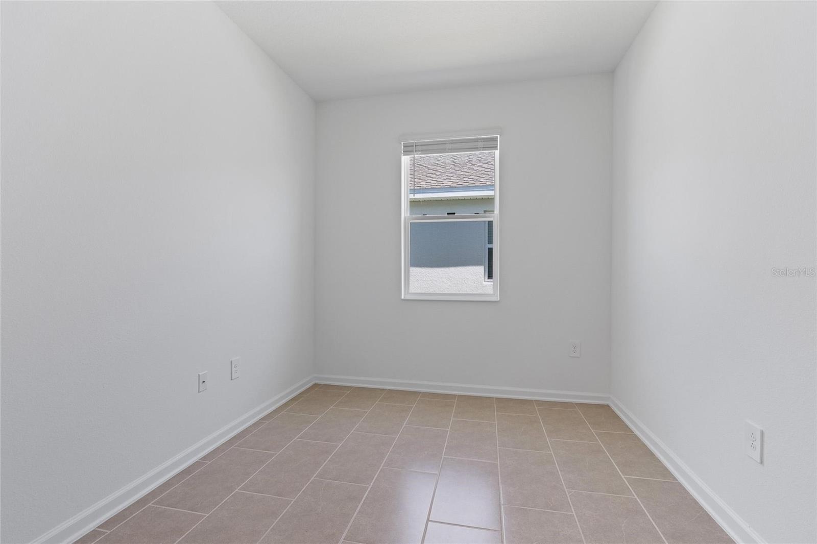 Image 11 of 44 For 34568 Shellback Street