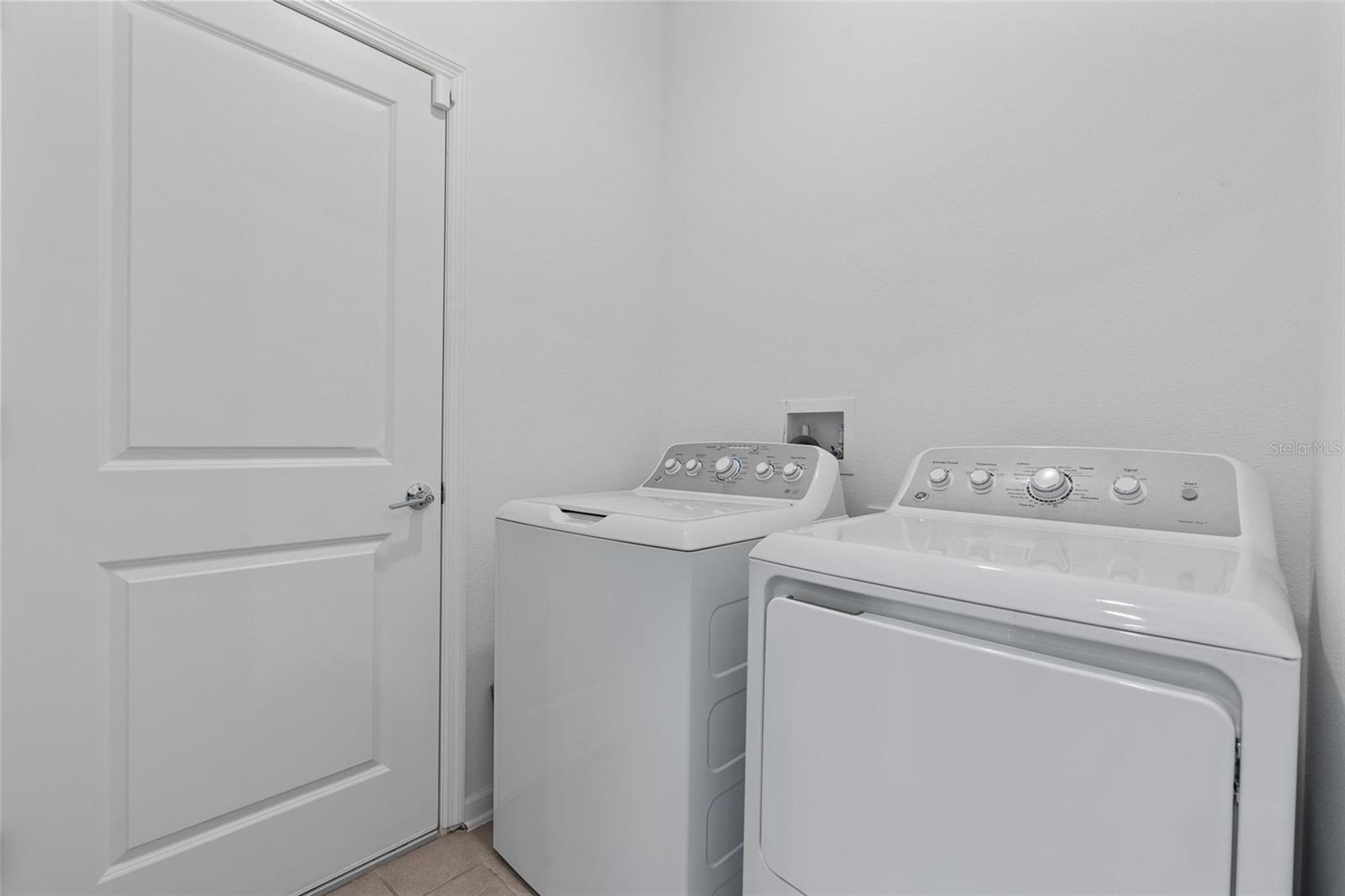 Image 6 of 44 For 34568 Shellback Street