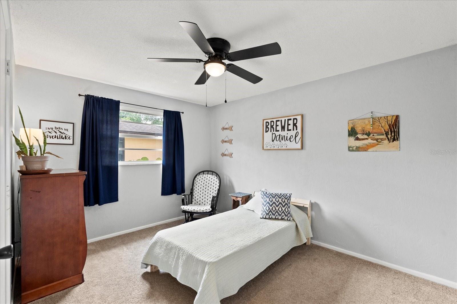 Image 22 of 34 For 736 Lindenwood Circle W